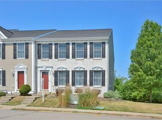 30 Castleview Dr, Mc Kees Rocks, PA 15136