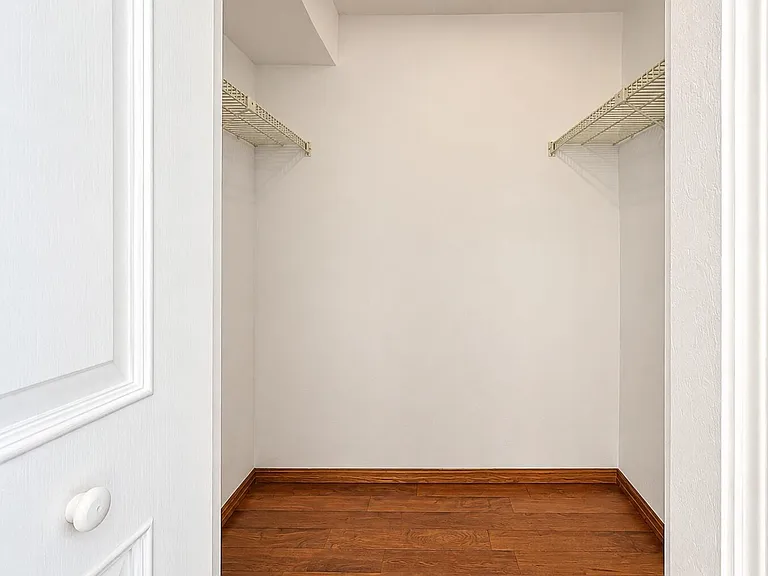 600 NE 36th St #309 — Photo 9