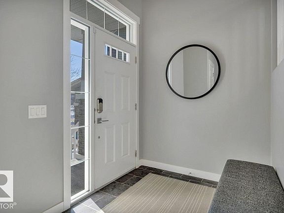 4th image of 2228 Calhoun Link SW