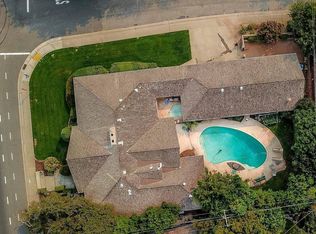 4040 American River Dr, Sacramento, CA 95864