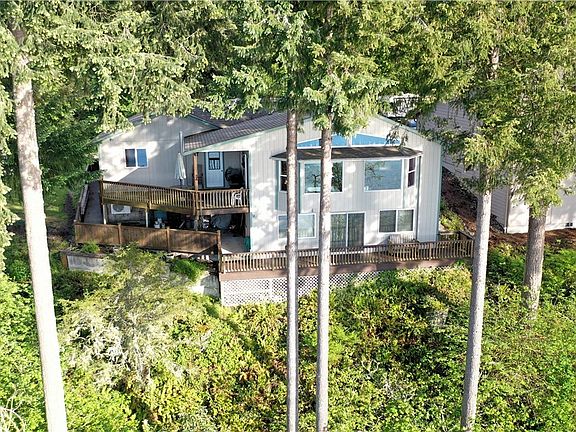 3rd image of 21908 Promontory Ct SE