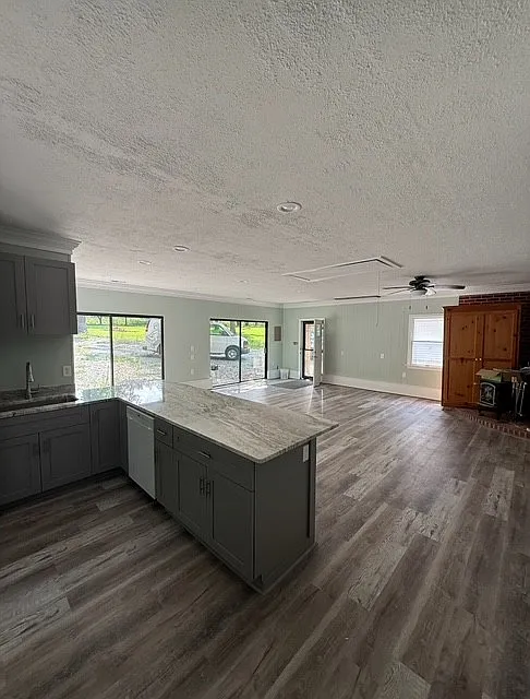 2 bed, 1800 sqft, $1,800 — Photo 2