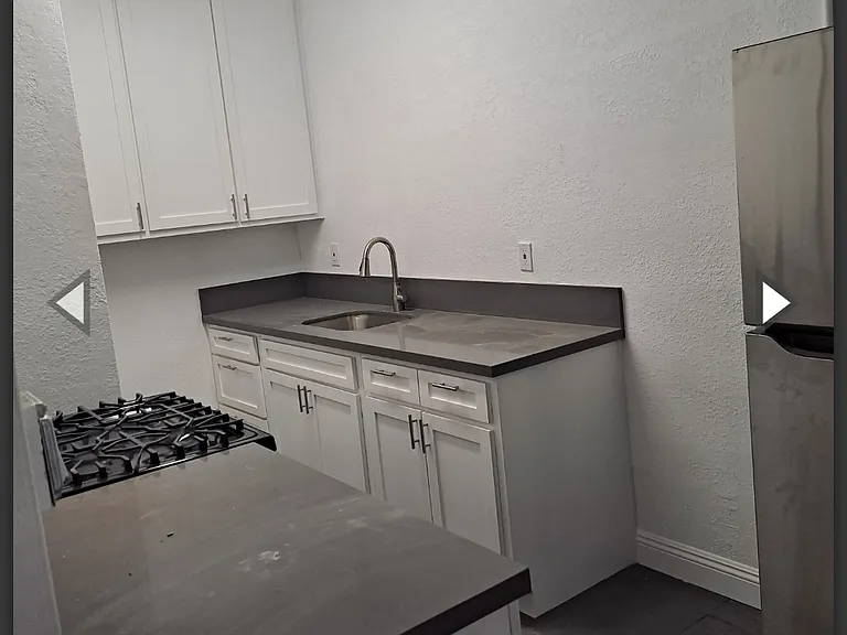 Manhattan Place — Photo 35
