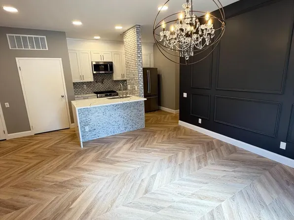 182 Gay St APT 1101, Philadelphia, PA 19128