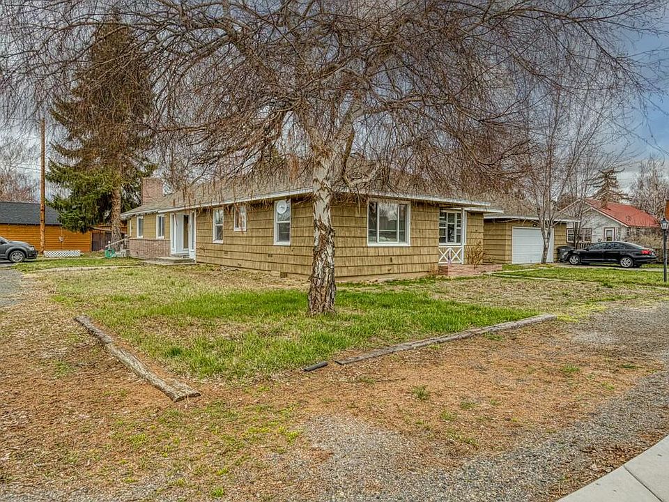 1st image of 425 W 1st St