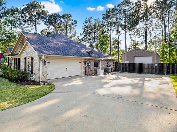 3rd image of 1013 Millstone Ln
