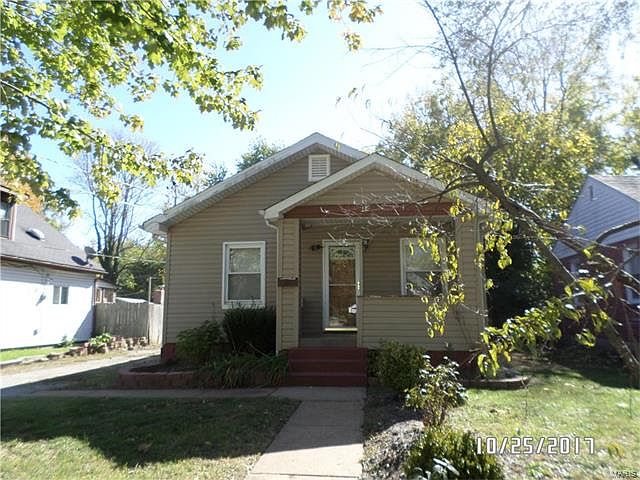 1st image of 44 Oliver Ave