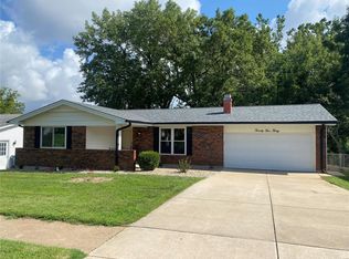 2530 Wesford Dr, Maryland Heights, MO 63043