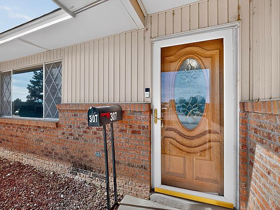 3rd image of 307 Santa Elena Rd SE