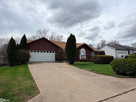 2nd image of 1612 Dogwood Dr