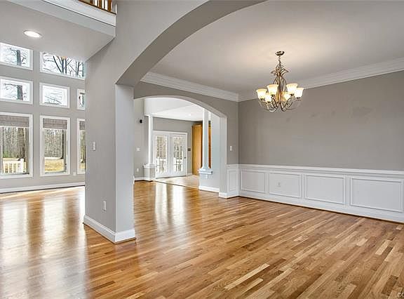 5th image of 13513 Blue Heron Cir