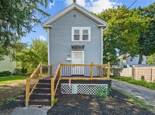 5 Fruit St, Cranston, RI 02920