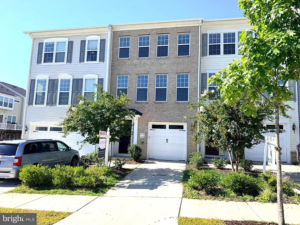 438 Boxelder Dr #102