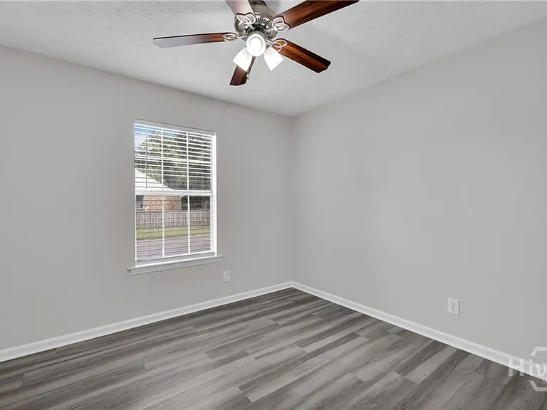 105 Crossover Ln — Photo 20