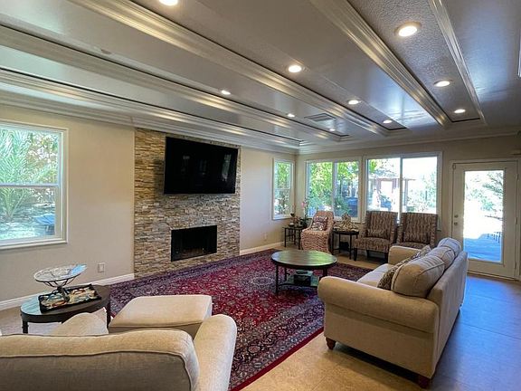 3rd image of 8765 E Foxhollow Dr