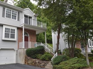 158 Brookside Ln, Mount Arlington, NJ