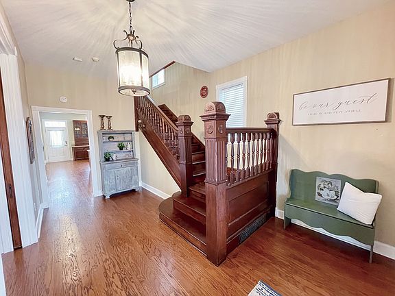 2nd image of 205 E Elm St