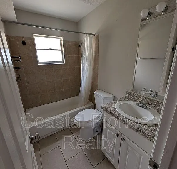 5811 4th St E — Photo 19
