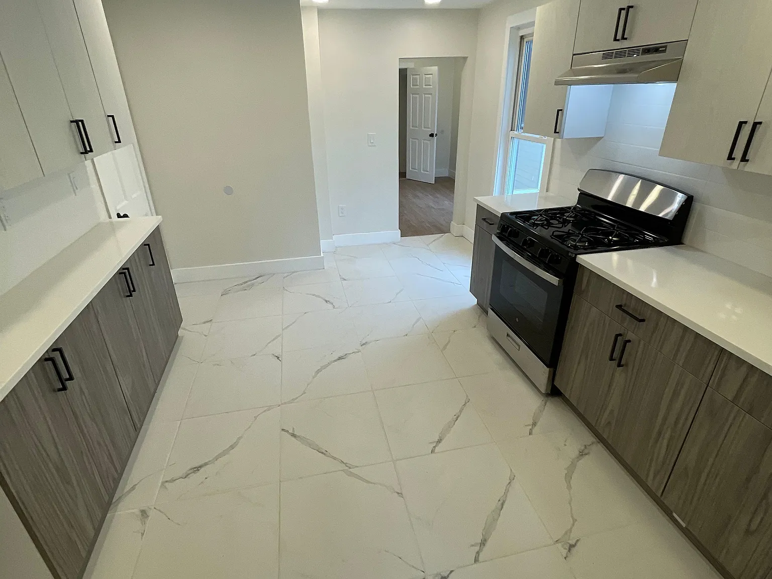 352 Bergen St — Photo 2
