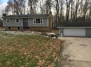 1630 Boulder Dr, Hastings, MI