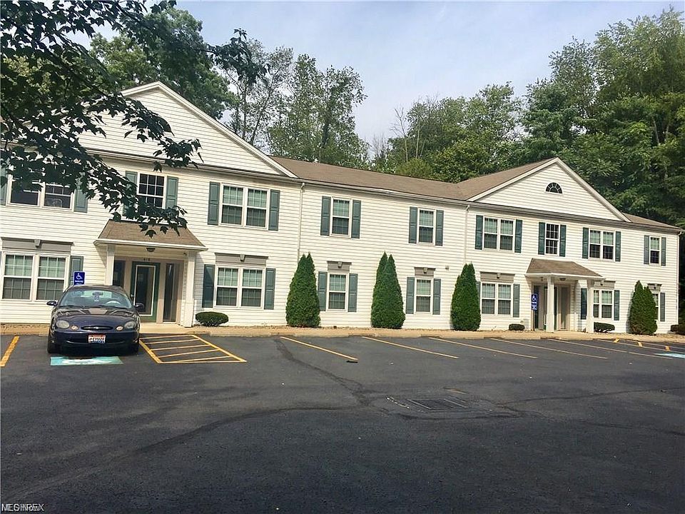 1st image of 426 Oakwood Ave APT F