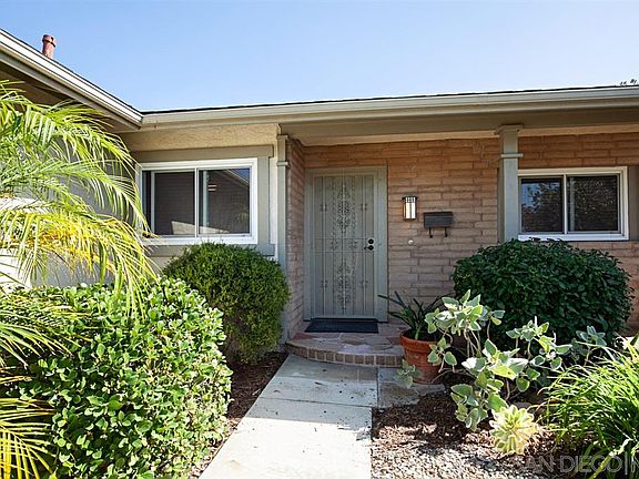 2nd image of 6579 Amberly St