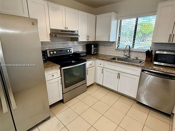 3rd image of 7316 Ashmont Cir #104