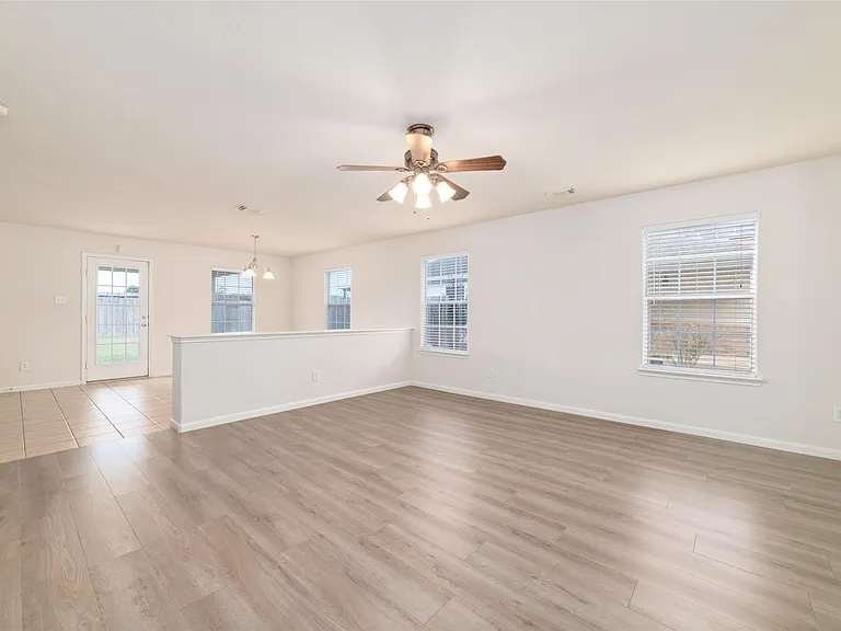 21311 Shadow River Ln — Photo 7