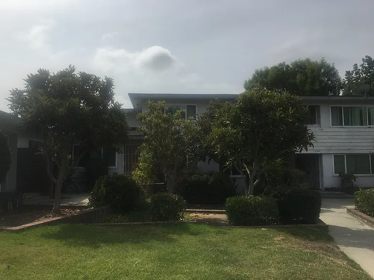 1070 Balboa Dr #2 — Photo 1