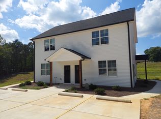 138 Diver Dr #A, Lexington, NC 27295