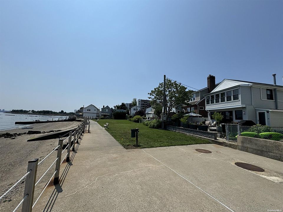 1st image of 3A Edgewater Park #A