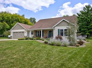 1117 Hoover Ave, Little Chute, WI 54140