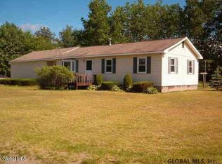 13 Eisenhower Ave, Queensbury, NY 12804