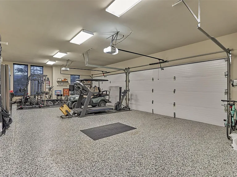 39 Wycliffe Dr — Photo 40