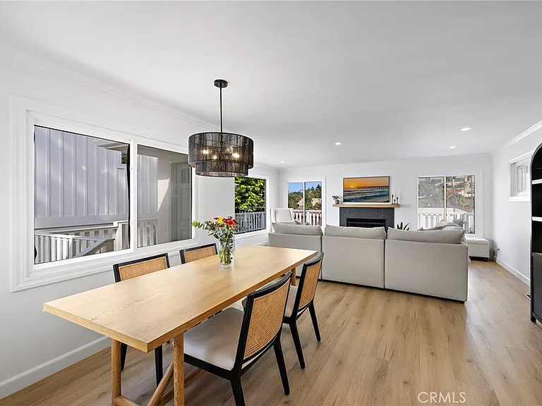 226 La Jolla Dr — Photo 17