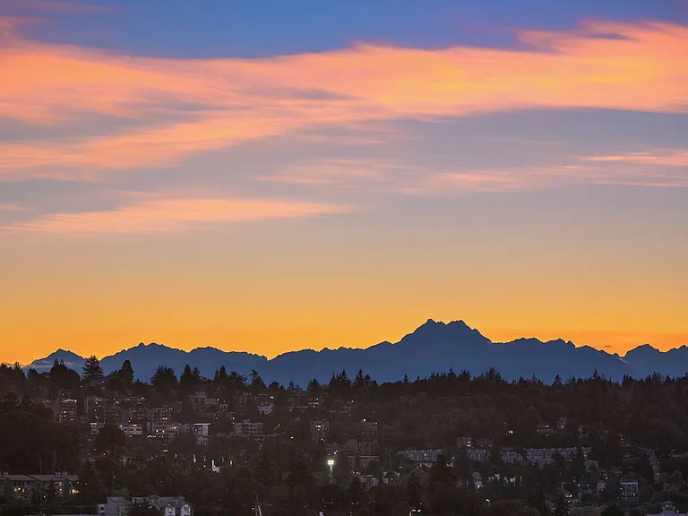 Fremont View: Modern Classic Collection — Photo 7