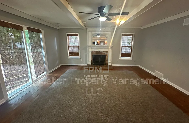 8559 Chippingham Dr — Photo 7