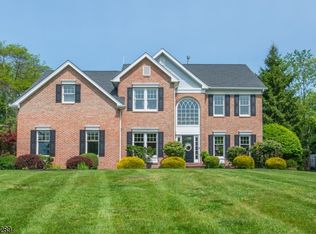 31 Ranney Rd, Long Valley, NJ 07853