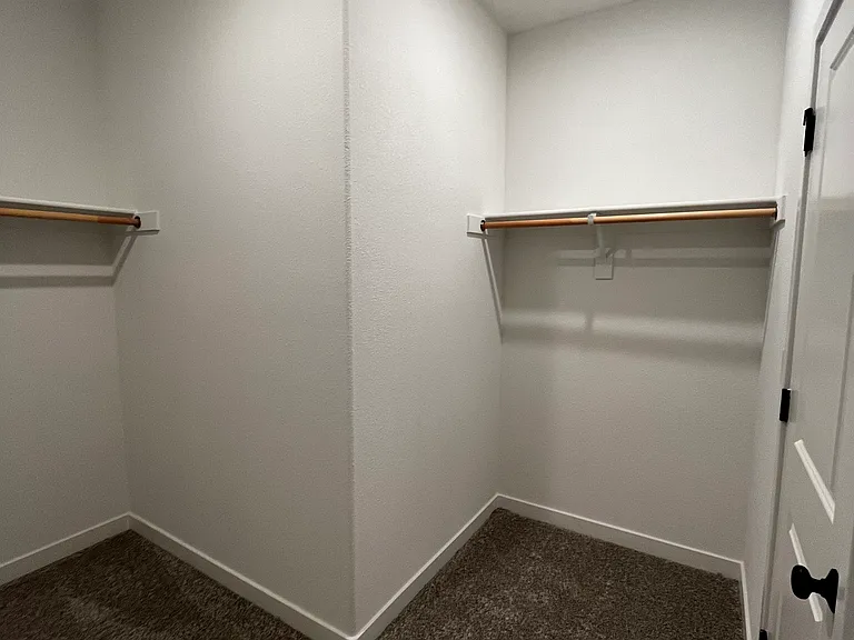 8133 Bodway Pkwy — Photo 54