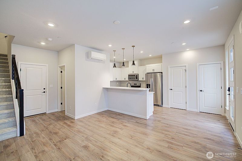 5th image of 8609 Soper Hill Road #D129