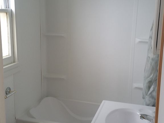 2nd image of 1226 S Cottonwood St