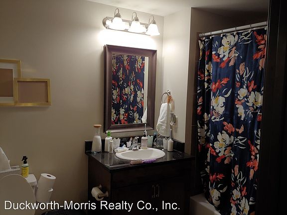 4th image of 712 12th St #202