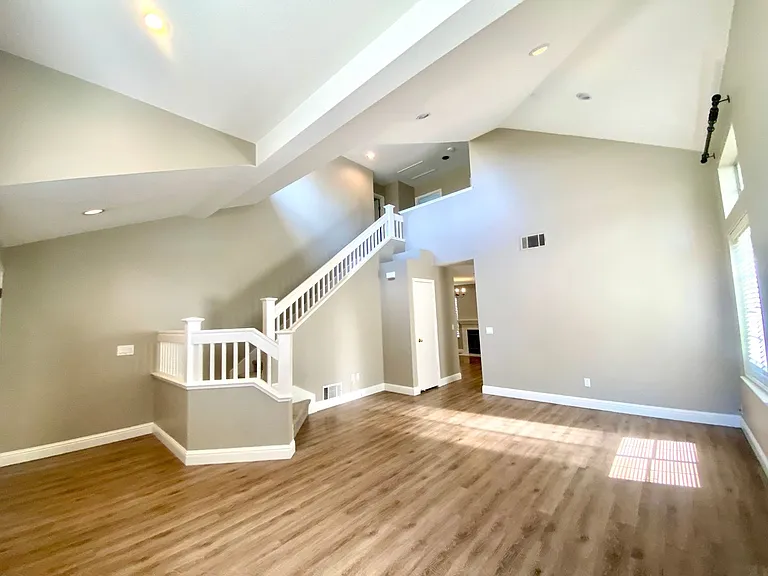 3328 Hartwell Ct — Photo 2