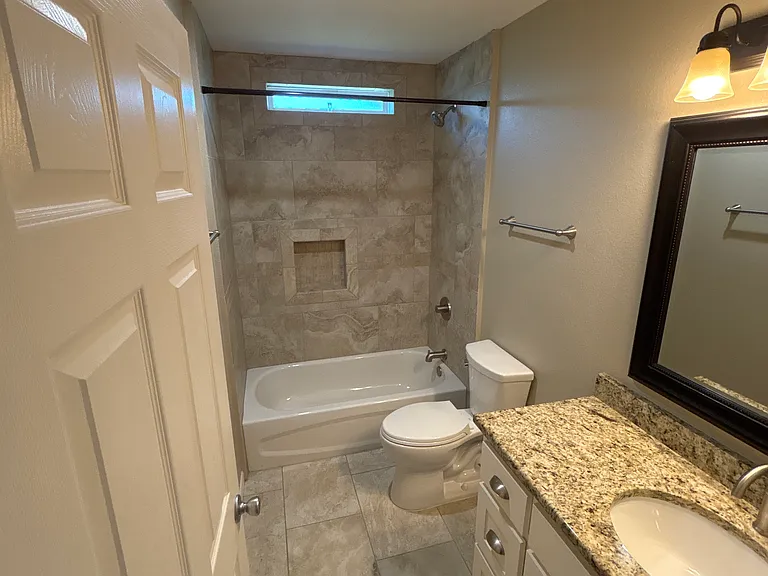 15 N College Ave — Photo 20