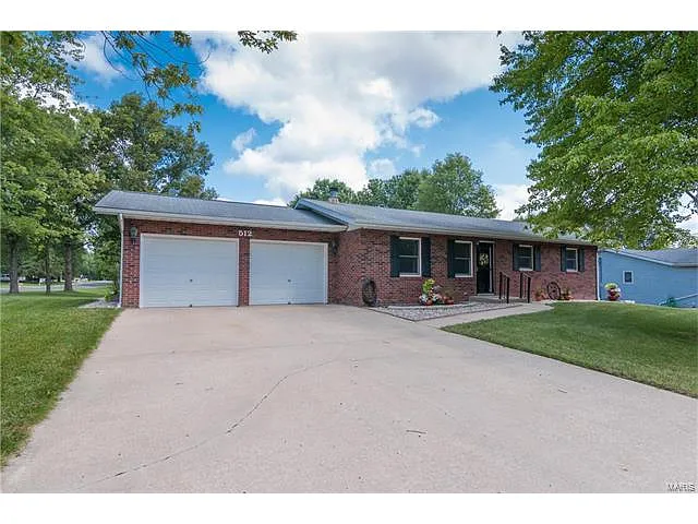 512 De Vries Ct photo 1