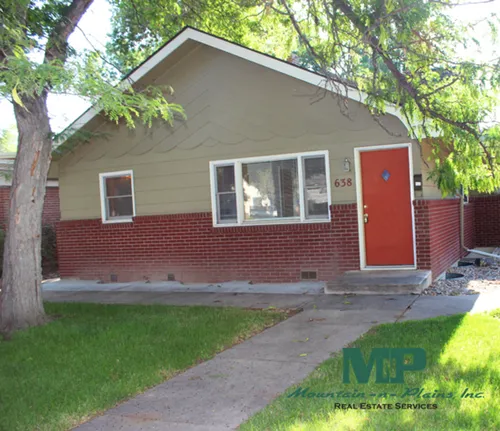 1 bed, 1.0 bath, 746 sqft, $1,325 Photo 1
