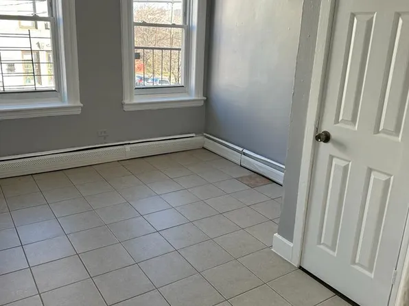 31 Gray Street image 8 of 15