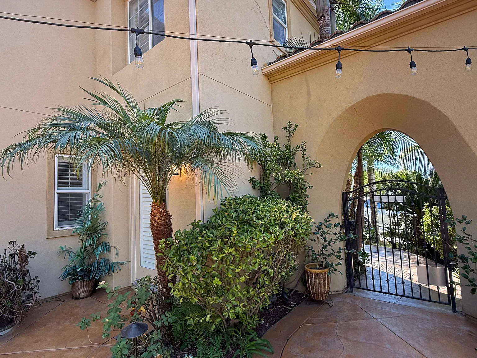 1 bed, 500 sqft, $2,200 — Photo 2