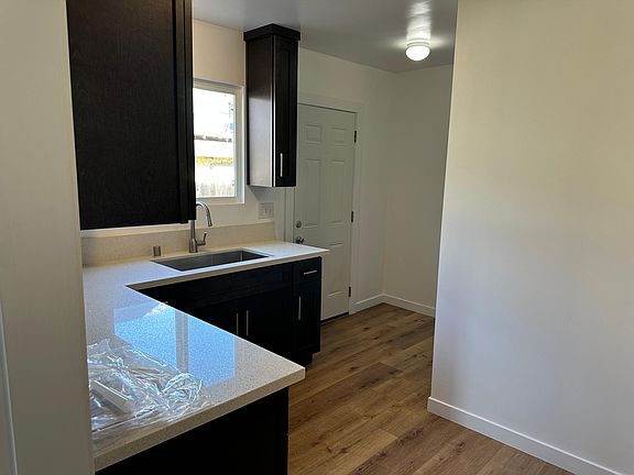 3rd image of 2805 Estara Ave