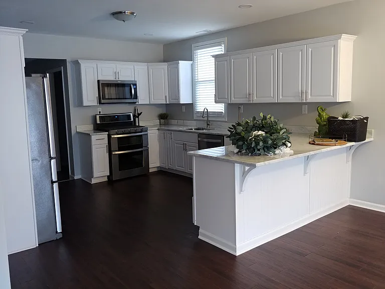 3035 University Rd — Photo 9